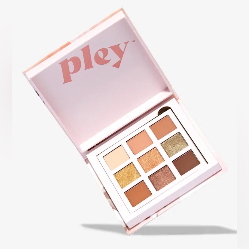 Pley Eyeshadow Palette - Color Nudie Shades